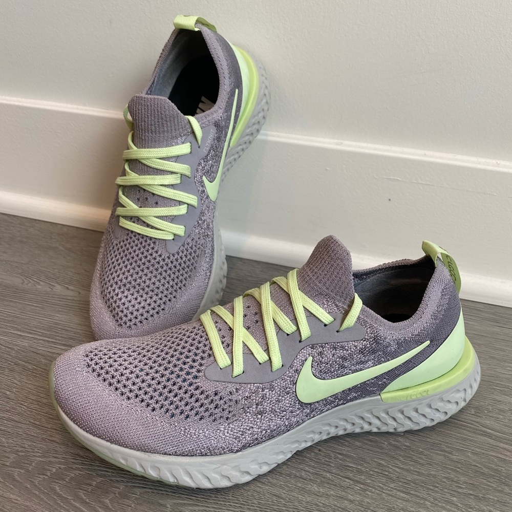 SOLD Women's Nike Epic React Flyknit 2
